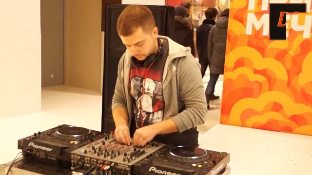 DJ GaidoV live performance открытие ТРЦ Планета г. Уфа РБ ( Pioneer CDJ 2000 ) смотреть онлайн