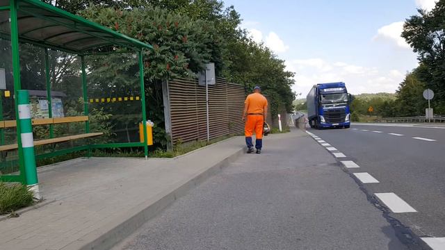 Польша , Так убирают дороге в Кракове смотреть онлайн