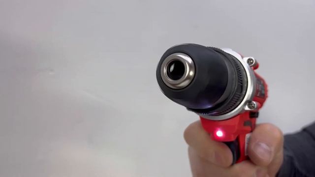 Аккумуляторный шуруповерт Brait BCD24N смотреть онлайн