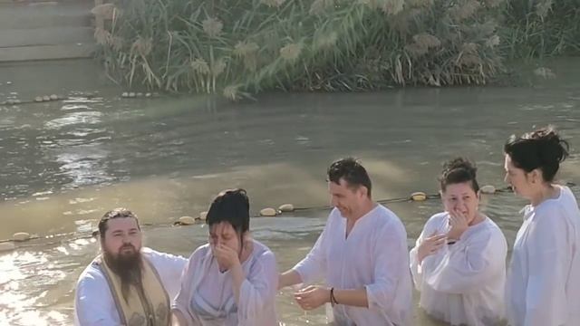 Река Иордан Омовение в Священных водах смотреть онлайн