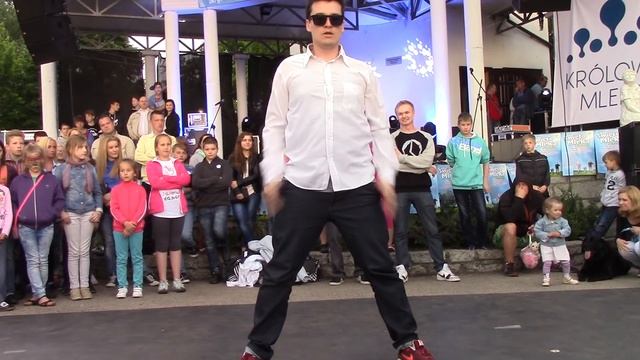 BEAT IT - MICHAEL JACKSON (Mutrix Remix) II DAWID POPPING DANCE смотреть онлайн