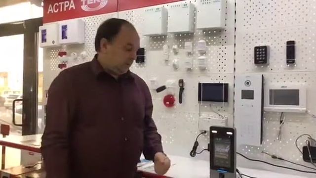 В сегодняшнем видео, мы поговорим о контроллере доступа с распознаванием лиц! смотреть онлайн