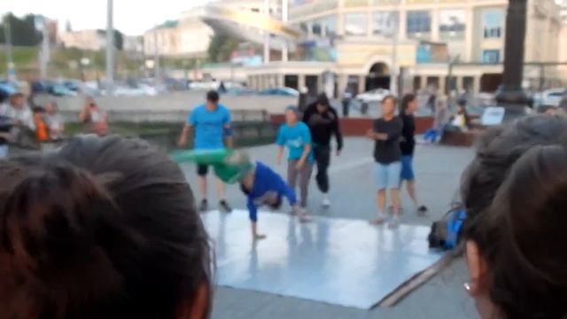 молодежь жгет казань улица баумана смотреть онлайн