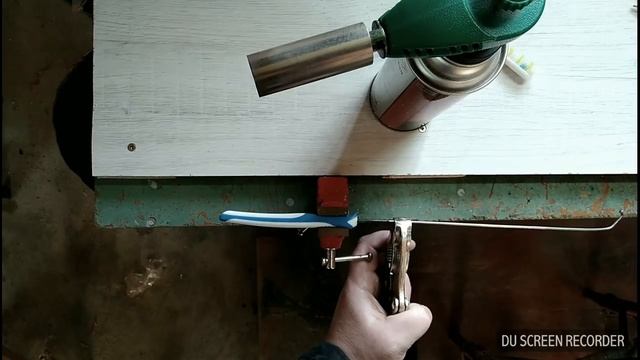 Инструмент из зубной щётки. смотреть онлайн