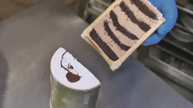 Тирамису в бамбуковом стебле.