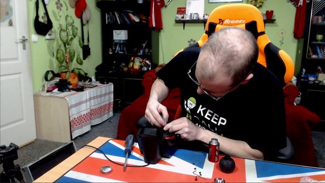 Váltó gomb csere Logitech G27 Shifter change смотреть онлайн