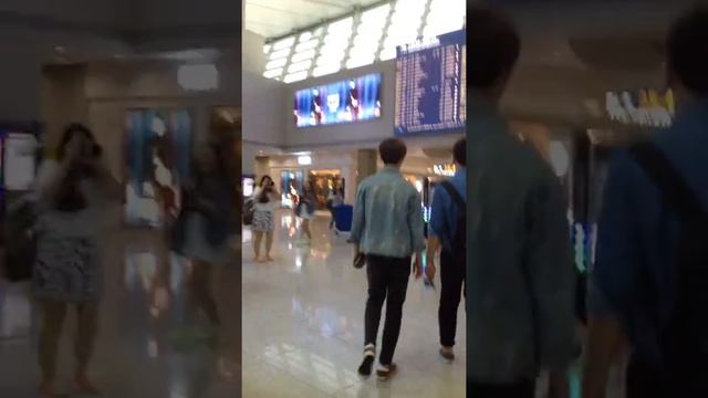 Gentleman [D.O.] Kyungsoo @ Incheon & Guangzhou airport 0816 & 0830 смотреть онлайн