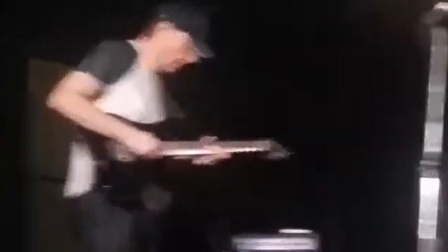 Zapando blues en el barrio del Abasto. Guitar Washburn WR154 смотреть онлайн