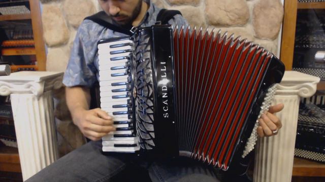 SCANAIRJRMBK - Black Scandalli Air Junior Piano Accordion LMMM 34 96 $3999 смотреть онлайн