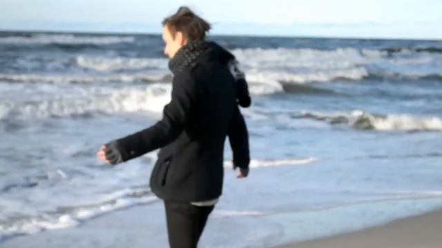 ПРОГУЛКА НА МОРЕ. ОСЕНЬ ВНУТРИ. смотреть онлайн