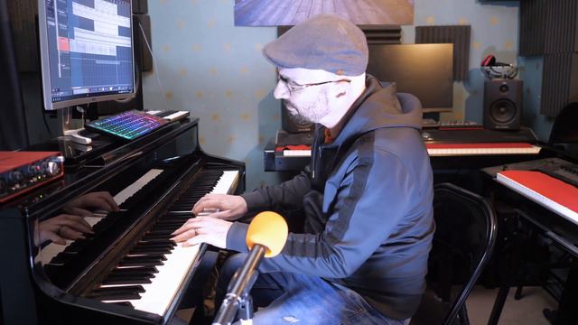 A piano jam using Pianoteq's "MKII Sweet and Dyna" preset смотреть онлайн