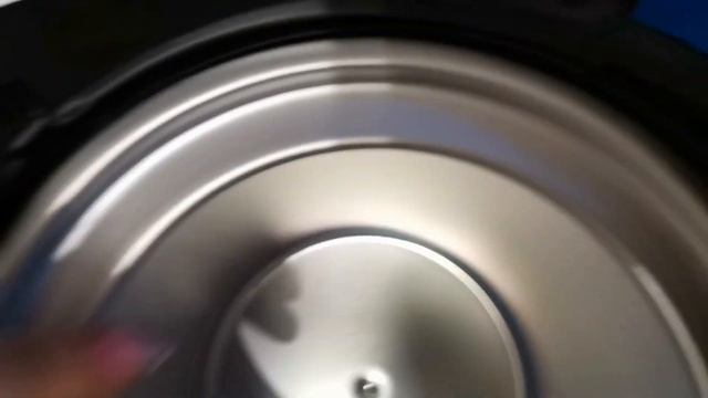 Распаковка — Мороженица Kitfort KT-1809 смотреть онлайн