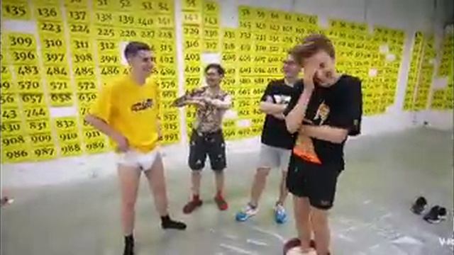 нассал в памперс. смотреть онлайн