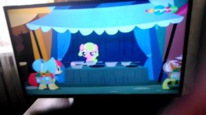 Дружба это чудо по карусели.