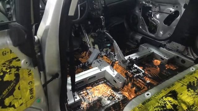 Opel Astra вибро- шумоизоляция высокого качества способна совладать с хаосом столичных звуков смотреть онлайн