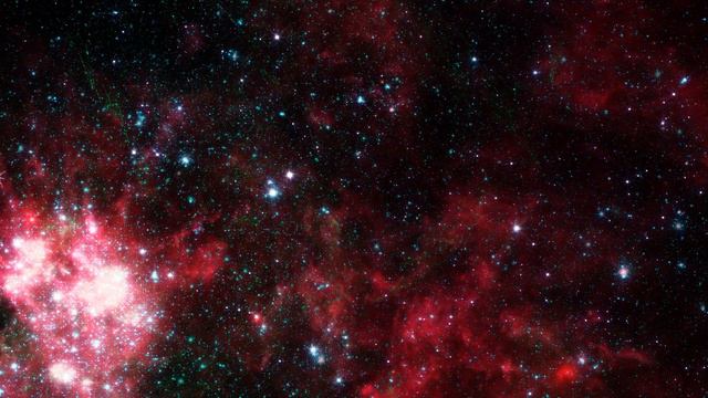 Космос - Заставка для ТВ - Космический полет к светящейся красной туманности смотреть онлайн