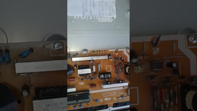 РЕМОНТ ТВ SAMSUNG LE32B350F1. ПРИ ВКЛЮЧЕНИИ ИНОГДА НЕТ ПОДСВЕТКИ. смотреть онлайн