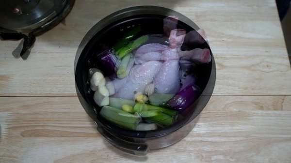 On the veranda : Trangia stove & Kitchen art T1 Leisure pressure cooker cooking, Whole Chicken Soup