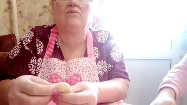 Вареники с внучкой лепим смотреть онлайн