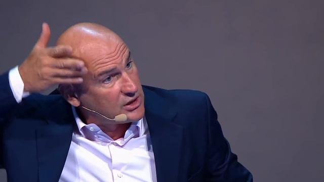 Женское лидерство VS Мужское лидерство. Тина Канделаки дебаты с Радиславом Гандапасом смотреть онлайн