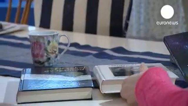 Равенство полов: мужчины должны писать сидя? смотреть онлайн