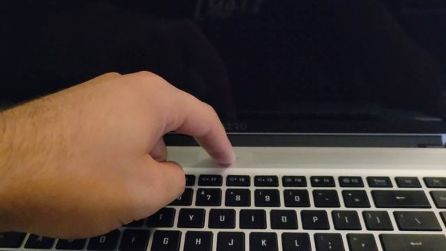 @GIGABYTE_Global Gigabyte Aero 16 Laptop Glitching Screen Freeze смотреть онлайн