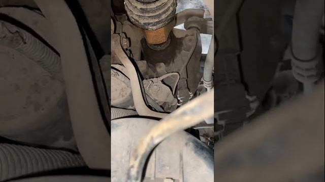 Рено Логан перестал заводится , даже стартер не крутит!! Как Я решил эту проблему за минуту ! смотреть онлайн