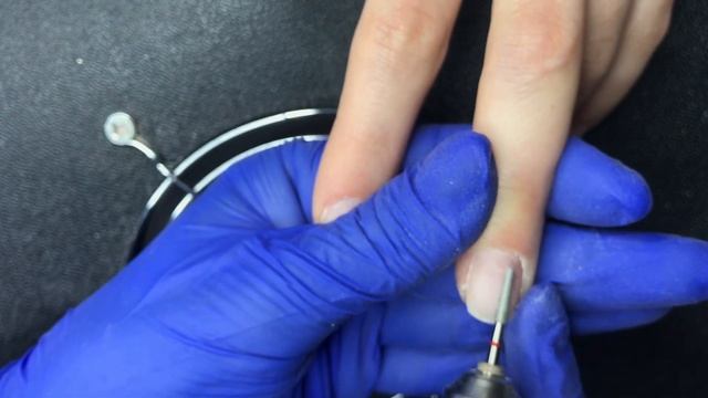 Розбираємо ФРЕЗИ для манікюру. Чим відрізняються, ЯК ними працювати і ЯКІ краще купити? смотреть онлайн