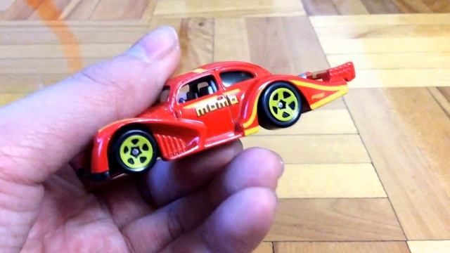 Hot Wheels Volkswagen Käfer Racer (2017 HW Speed Graphics) смотреть онлайн