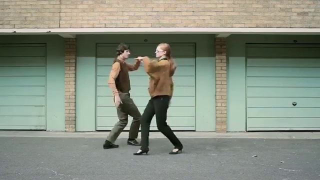 Эволюция танца 100 YEARS STYLE EAST LONDON — Яндекс Видео смотреть онлайн