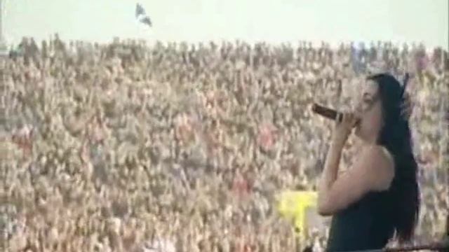 Amy Lee Evanescence Crowd Control "keep throwing" смотреть онлайн