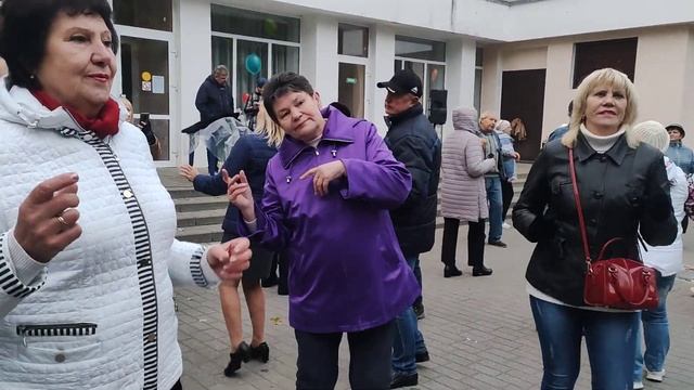 Было-было.......... 07.10.23 Гомель парк Луначарского ? смотреть онлайн