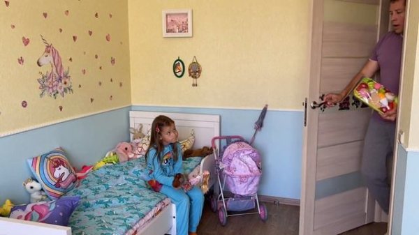 Скетч Алиса мешает папе спать | Забавные истории