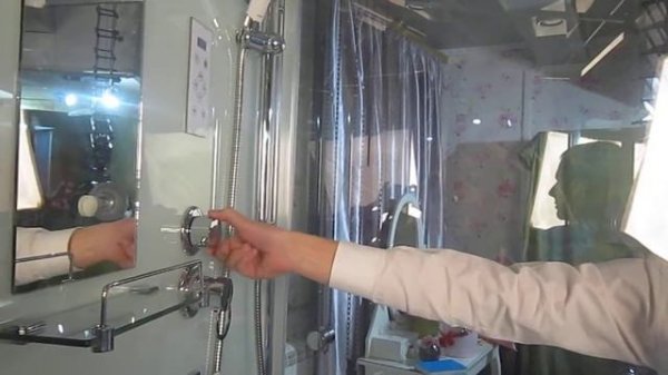 Душевые кабины Deto V9045 видео обзор от CleanSan.ru