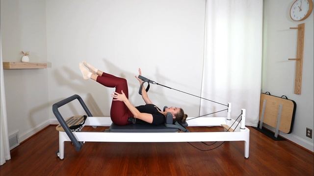Quick Full Body Workout On The Pilates Reformer смотреть онлайн