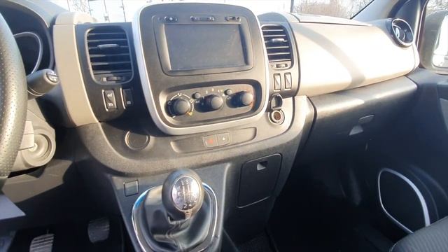 Видеообзор Renault Trafic