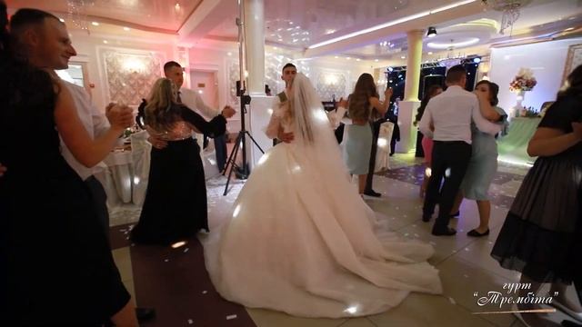 Гурт "ТРЕМБІТА". "Поделим небо". "Любовь, похожая на сон". (Сover version) смотреть онлайн