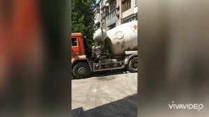 Заливка бетона через бетоно насос