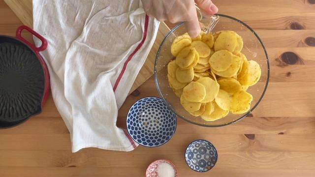 Секрет вкусной картошки в духовке. Быстрый рецепт. The Secret of Perfect Potatoes - An Easy Recipe. смотреть онлайн