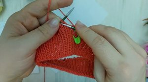 Шапочка для девочки. Ажурная шапочка спицами.