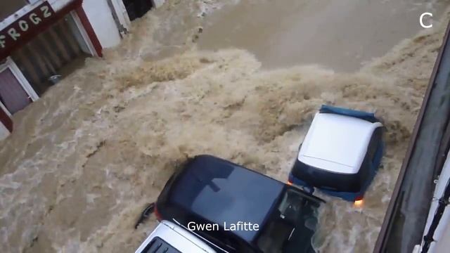 Flooding in Salies-de-Béarn, France, june 13, 2018 | Наводнение в Сали-де-Беарн, Франция, 13.06.201 смотреть онлайн