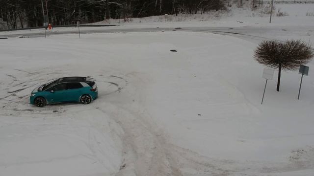 Volkswagen ID.3 Snow Drift смотреть онлайн