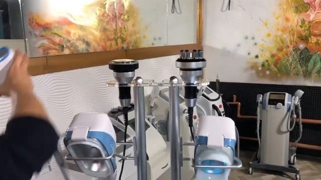Криолиполиз на 360º вокруг + липолазер + кавитация + аппарат для коррекции фигуры RF. смотреть онлайн
