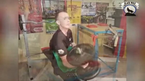 Hellboy in REAL LIFE Matthias Hellboy Schlitte Armwrestling motivation