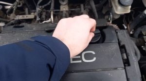 исправная клапанная крышка, как должно быть. opel, chevrolet, aveo.