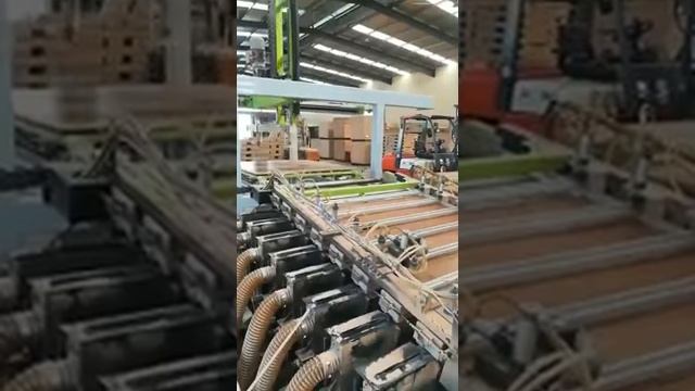 Станок для получения плит 1400 х 193 мм в составе линии для производства ламината часть 2 смотреть онлайн