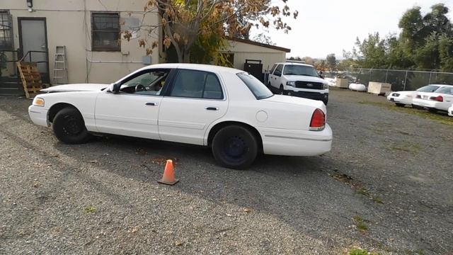 GovDeals: 2000 Ford Crown Victoria смотреть онлайн