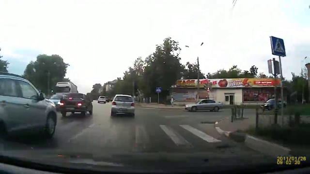 Помоему 33 все так ездят.... смотреть онлайн