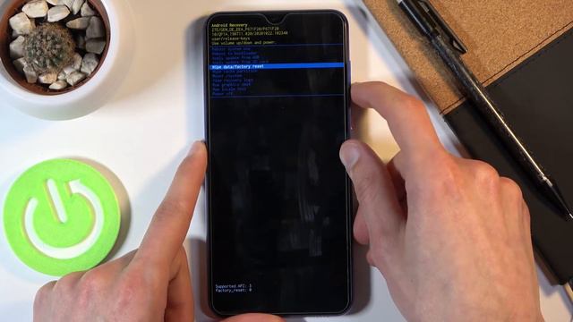 ZTE Blade 10 Wipe Cache Partition смотреть онлайн