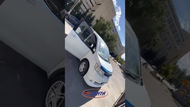 Nissan Serena 2.0CVT 2006г. смотреть онлайн